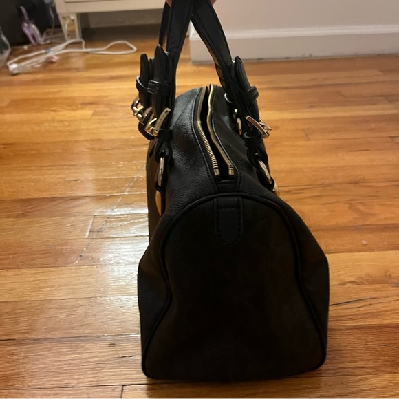 Michael Kors Handbag - Picture 6 of 15